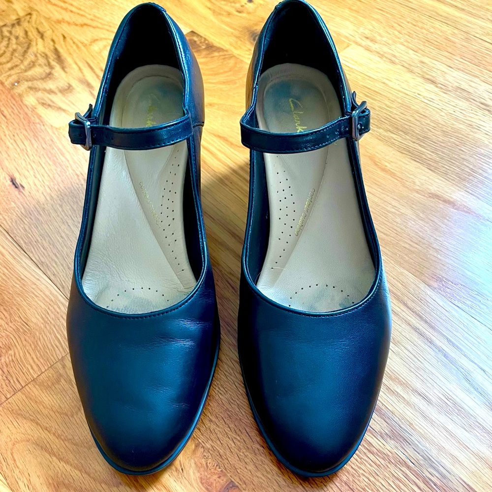 Clarks Freva55 Black Leather MaryJane size 7 shoes